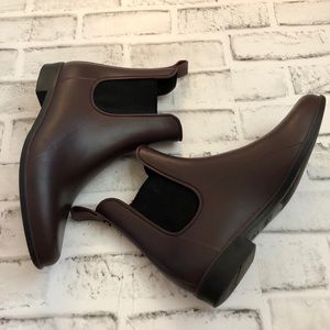 Sam Edelman Plum Rubber Rain Ankle Boots. Size 8